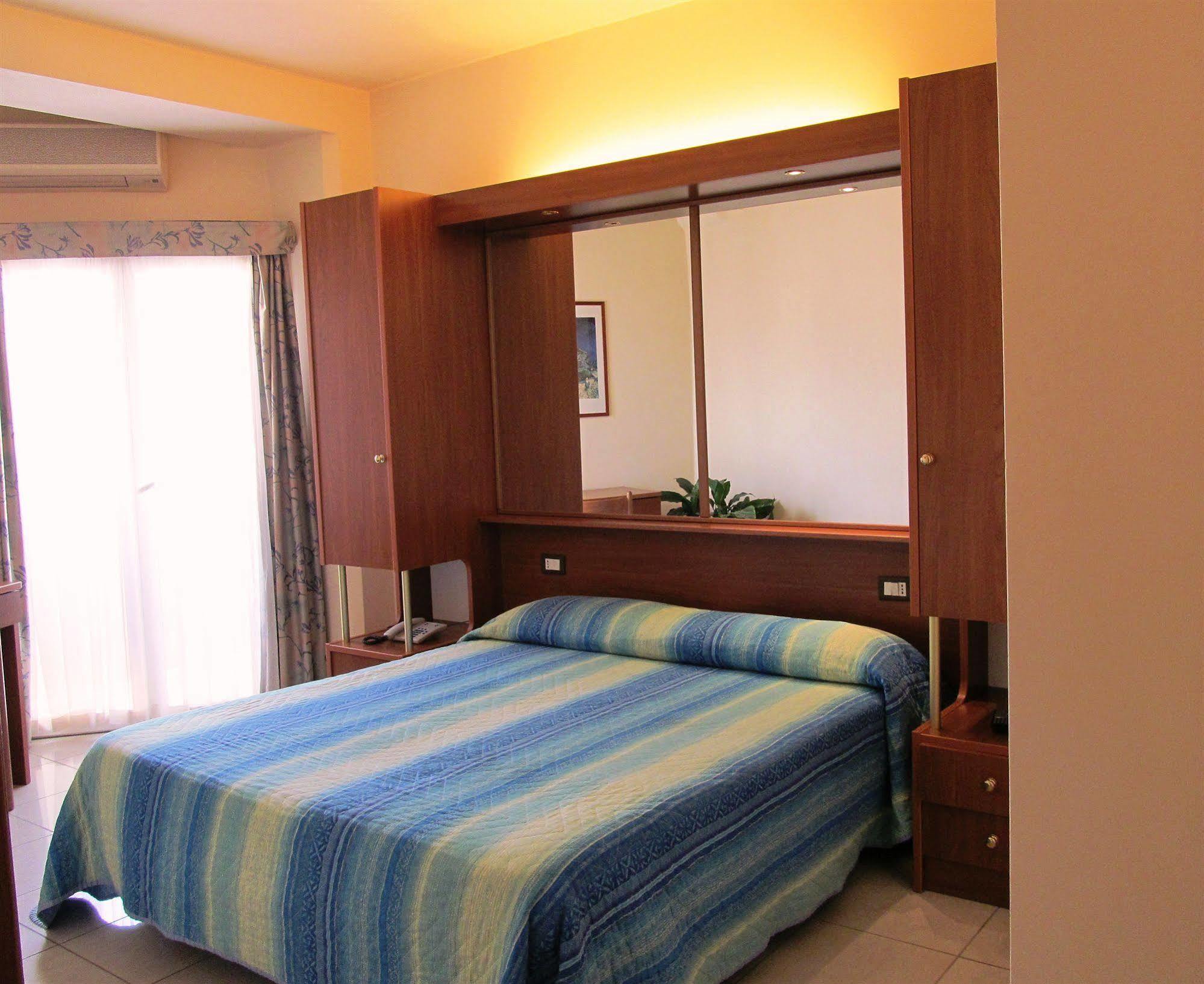 Hotel Gabbiano 포르토 산 조르조 외부 사진